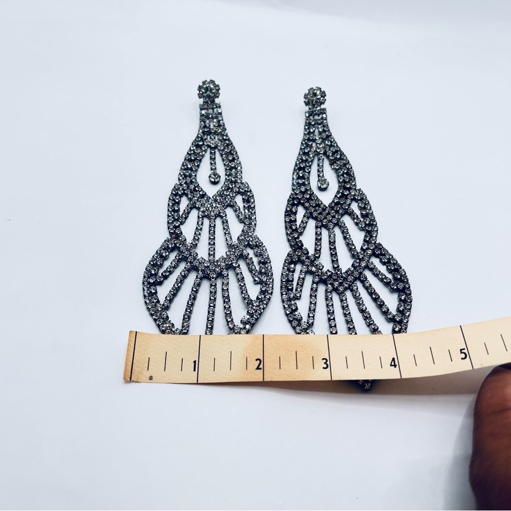 6” Elegant Silver Rhinestone Dangle Statement Ear… - image 3